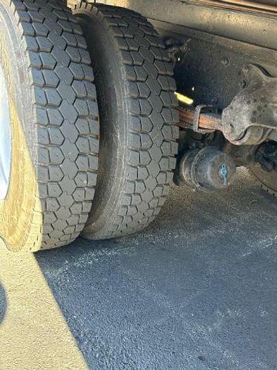 Used 2017 Freightliner M2 106