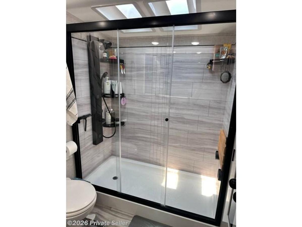 Used 2024 Jayco Pinnacle 38fbrk