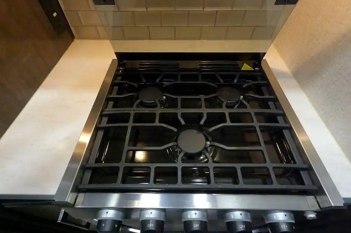 Used 2020 Dutchmen Voltage 3635