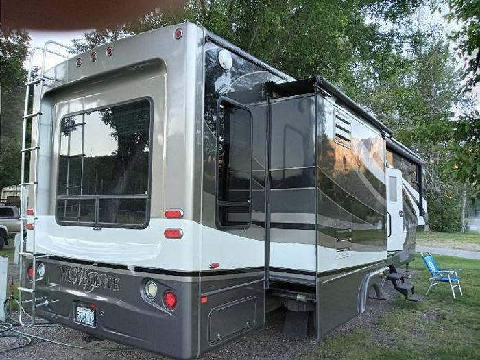 Used 2010 SunnyBrook Westpoint 3783SB