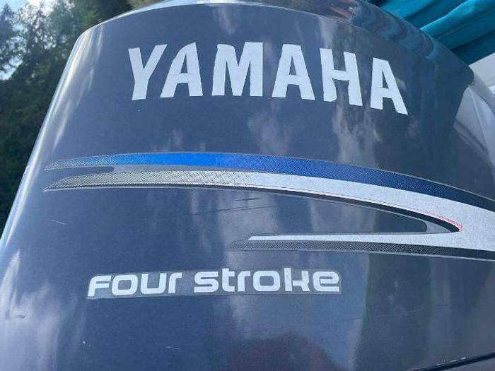 Used 2000 Hurricane Fun Deck