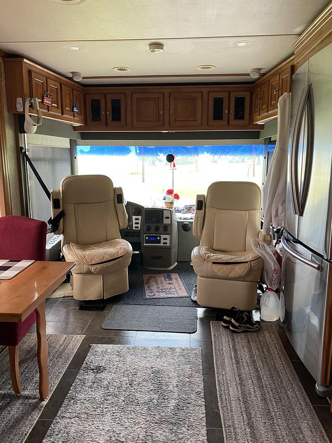 Used 2010 Winnebago Journey 40l