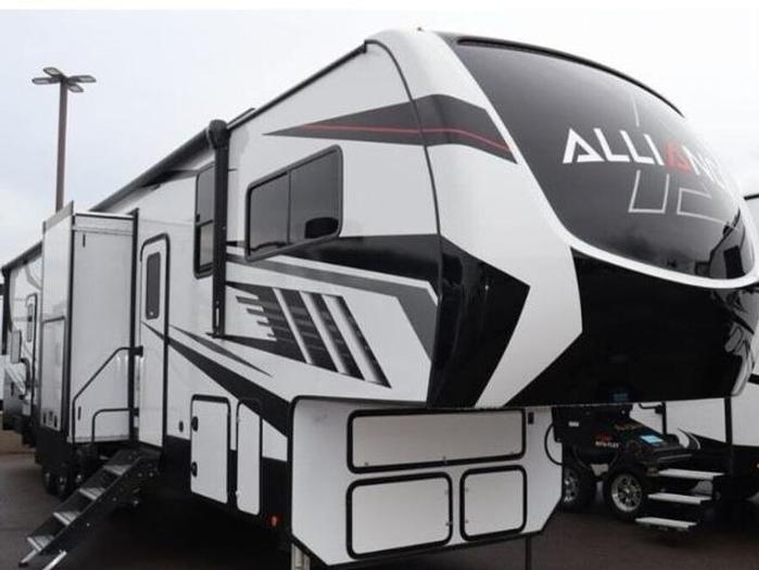 Used 2022 Alliance RV Valor 40V13