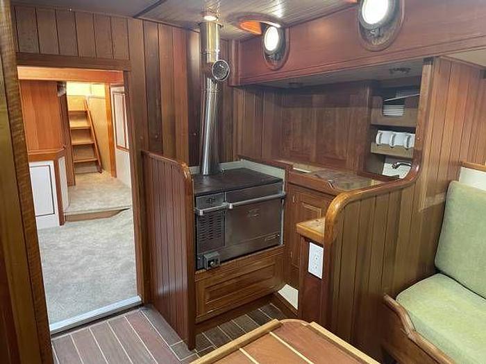 Used 2023 Miss Louise ON 827722