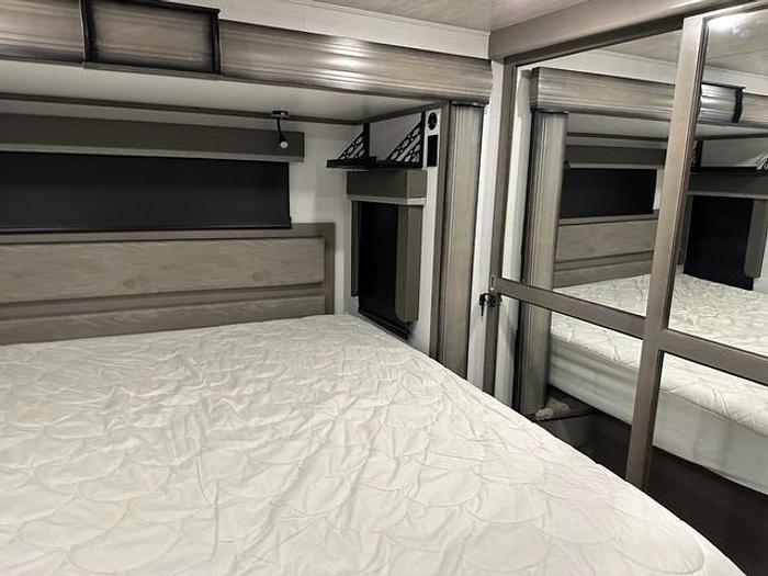 Used 2022 Keystone Montana High Country 385BR