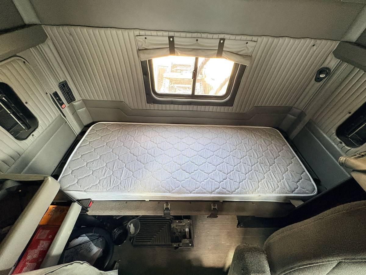 Used 2013 Kenworth T660