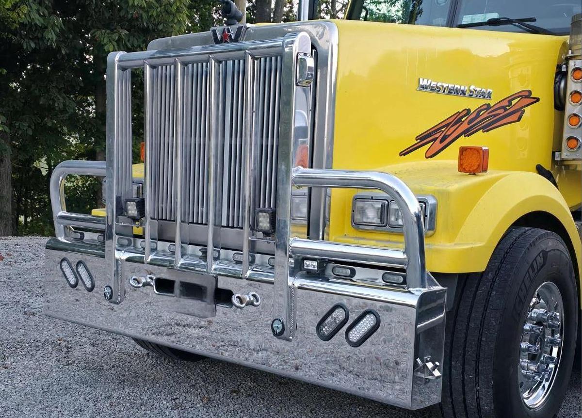 Used 2015 Western Star 4900EX Sleeper Semi Truck