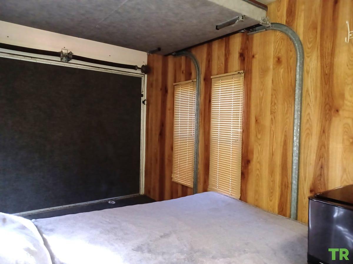 Used 1990 Sport Trailer Toy House