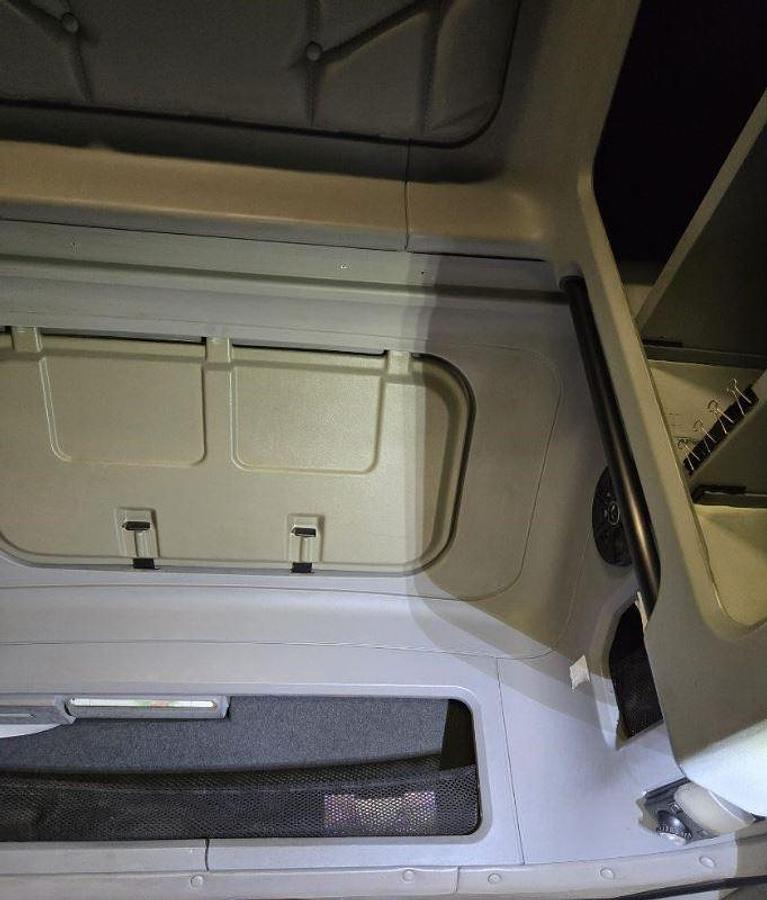 Used 1998 FREIGHTLINER FLD132 CLASSIC XL