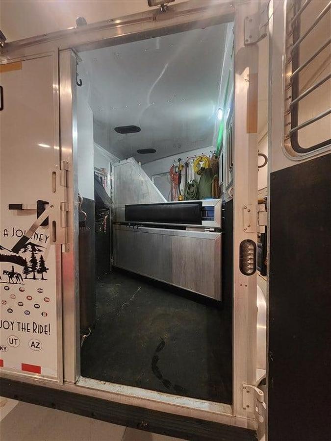Used 2019 Lakota 7209 2 Horse Trailer with Living Quarters