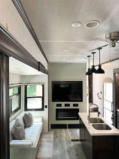 Used 2021 Forest River Cedar Creek 35LFT