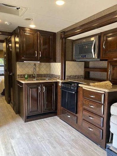 Used 2016 Thor Motor Coach Challenger 36TL