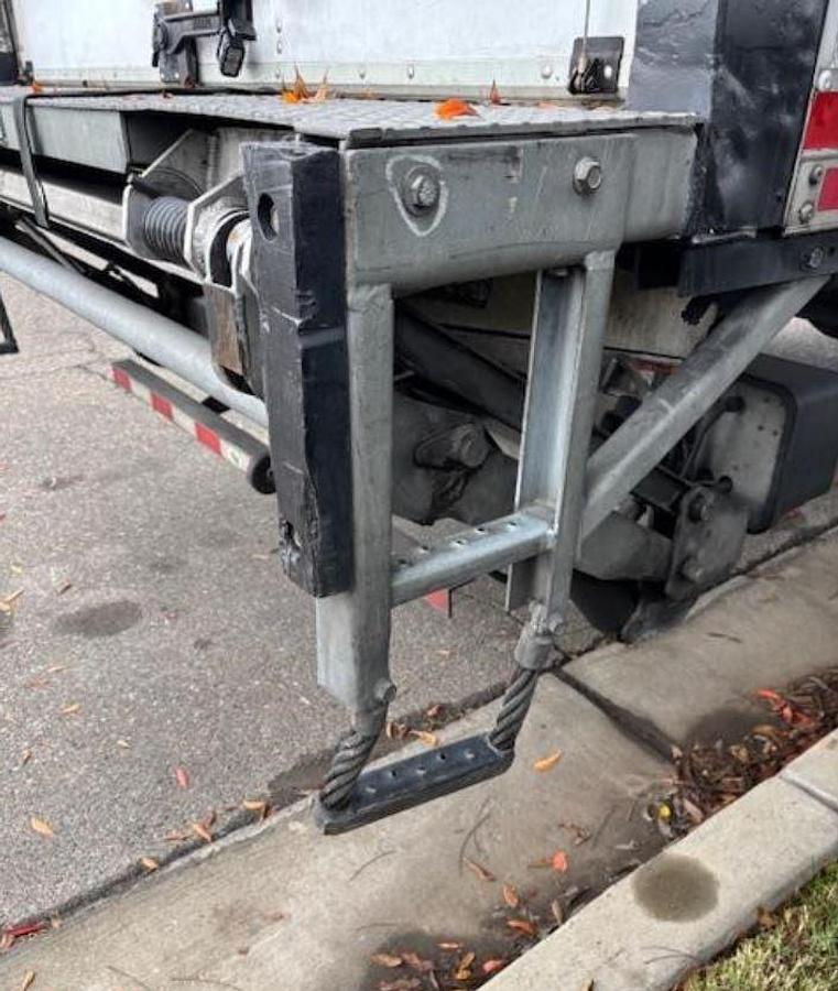 Used 2018 Hino 268 Box Truck