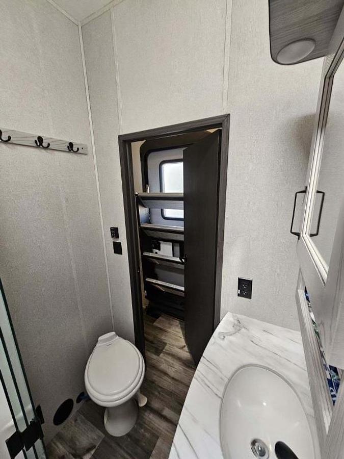 Used 2022 Keystone Montana High Country Fifth Wheel