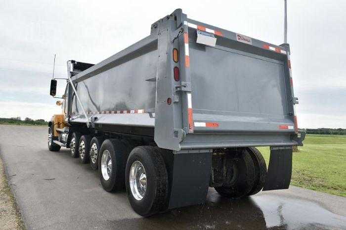 Used 2018 WESTERN STAR 4700
