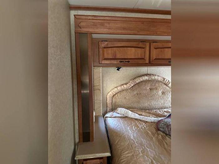 Used 2008 Holiday Rambler Neptune XL