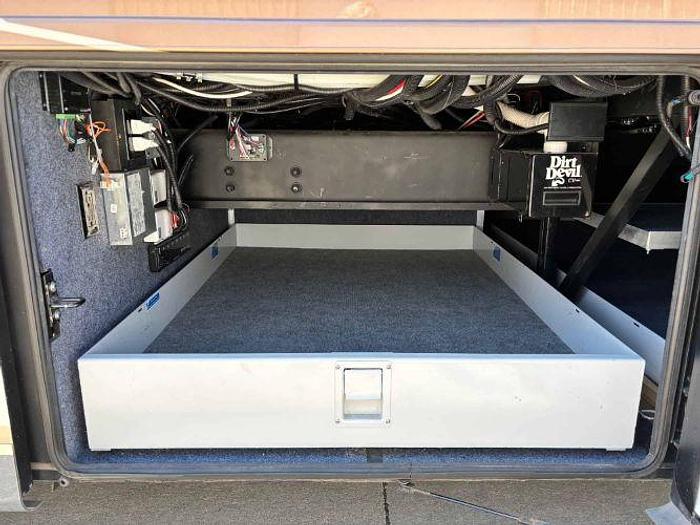 Used 2016 Newmar Dutch Star 4369