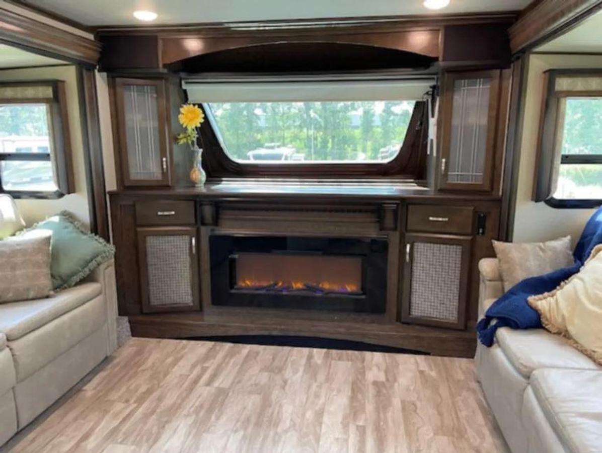 Used 2019 Grand Design SOLITUDE 380FL Fifth Wheel