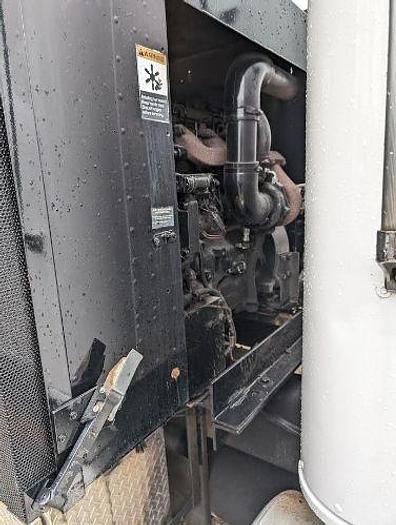 Used 1998 INTERNATIONAL 9400 with Mulch Blower