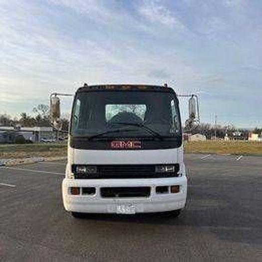 Used 2001 GMC T7500