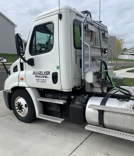 Used 2014 Freightliner Cascadia 113