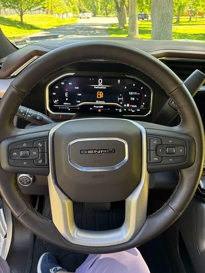 Used 2025 GMC Sierra 2500HD Denali Duramax 4WD