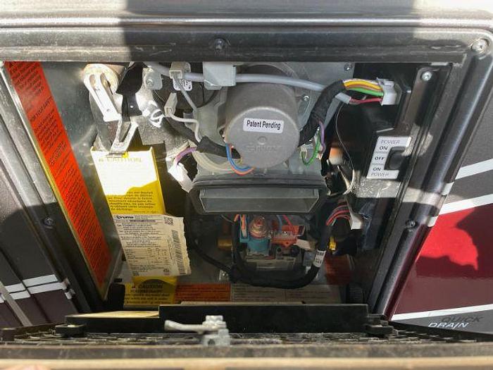 Used 2023 Crossroads Redwood RW4200FL