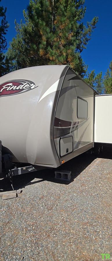 Used 2016 Cruiser RV Fun Finder Xtreme Lite M-241LRK Travel Trailer
