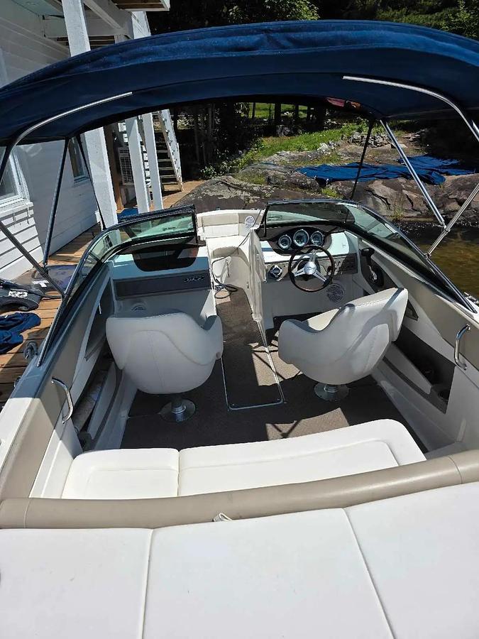 Used 2013 Sea Ray SLX 210