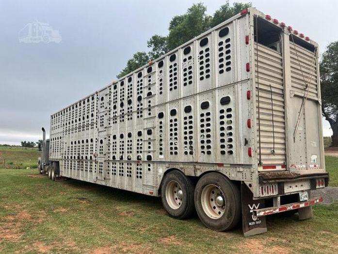 Used 1999 Wilson Livestock Trailer