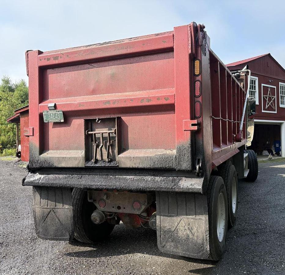 Used 2007 Kenworth T800 Dump Truck