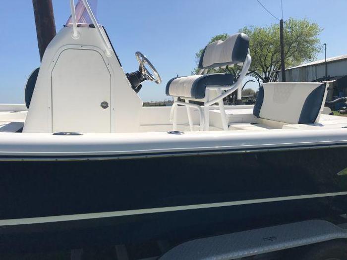 Used 2020 Epic E2 22ft Boat