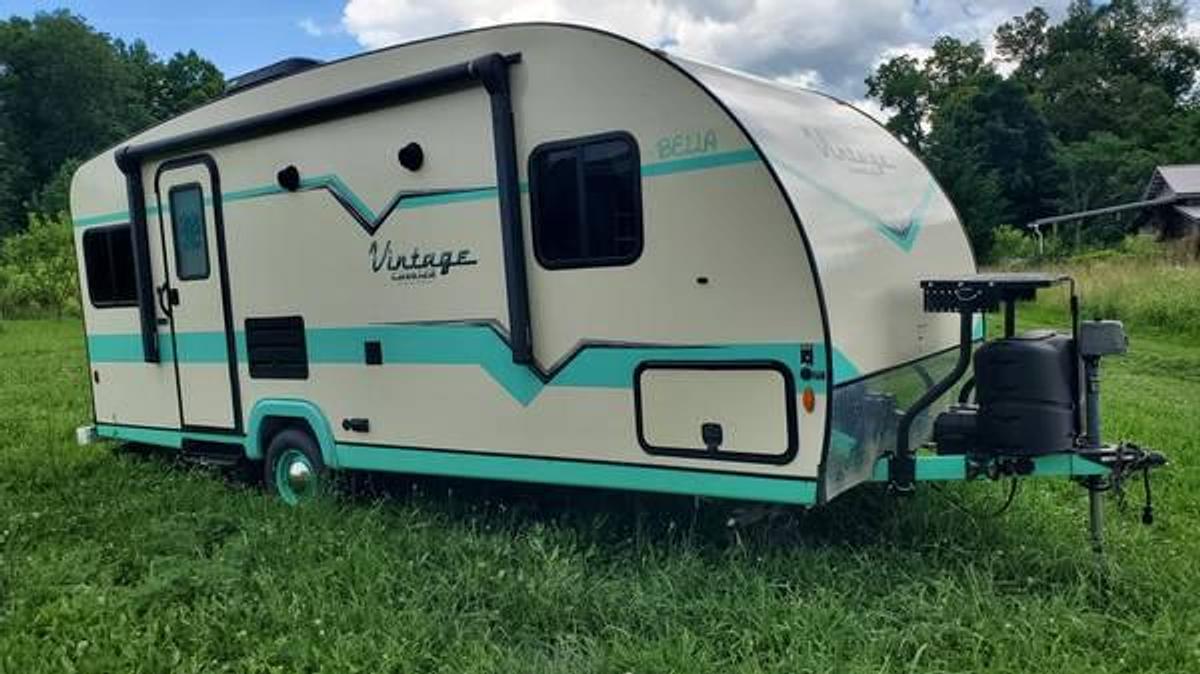 Used 2020 Gulf Stream Vintage Cruiser 19ERD Travel Trailer