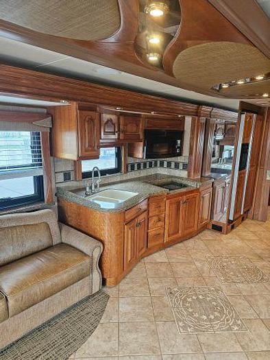 Used 2005 Country Coach Affinity 730
