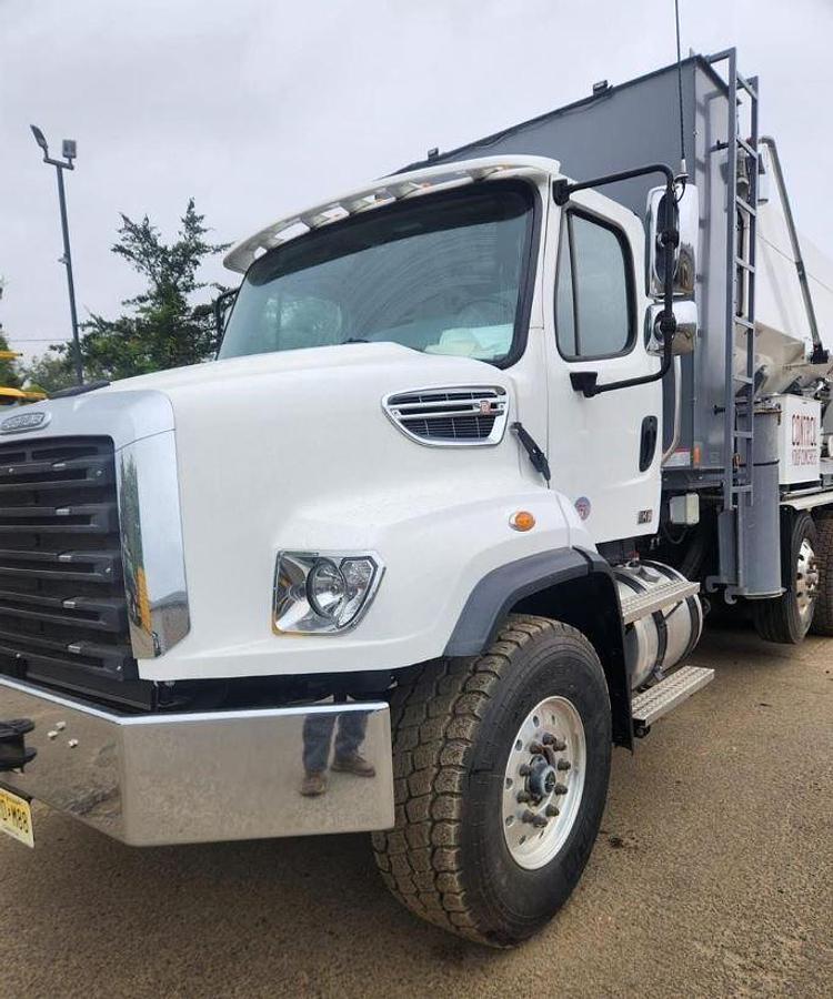 Used 2024 Cemen Tech C60 Volumetric Mixer Truck