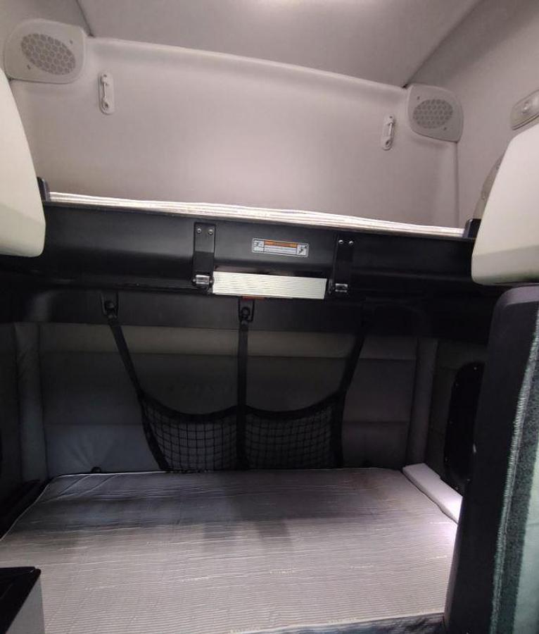 Used 2022 FREIGHTLINER CASCADIA 126