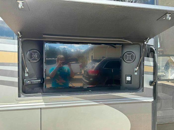 Used 2022 Entegra Emblem 36T