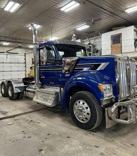 Used 2020 KENWORTH W900