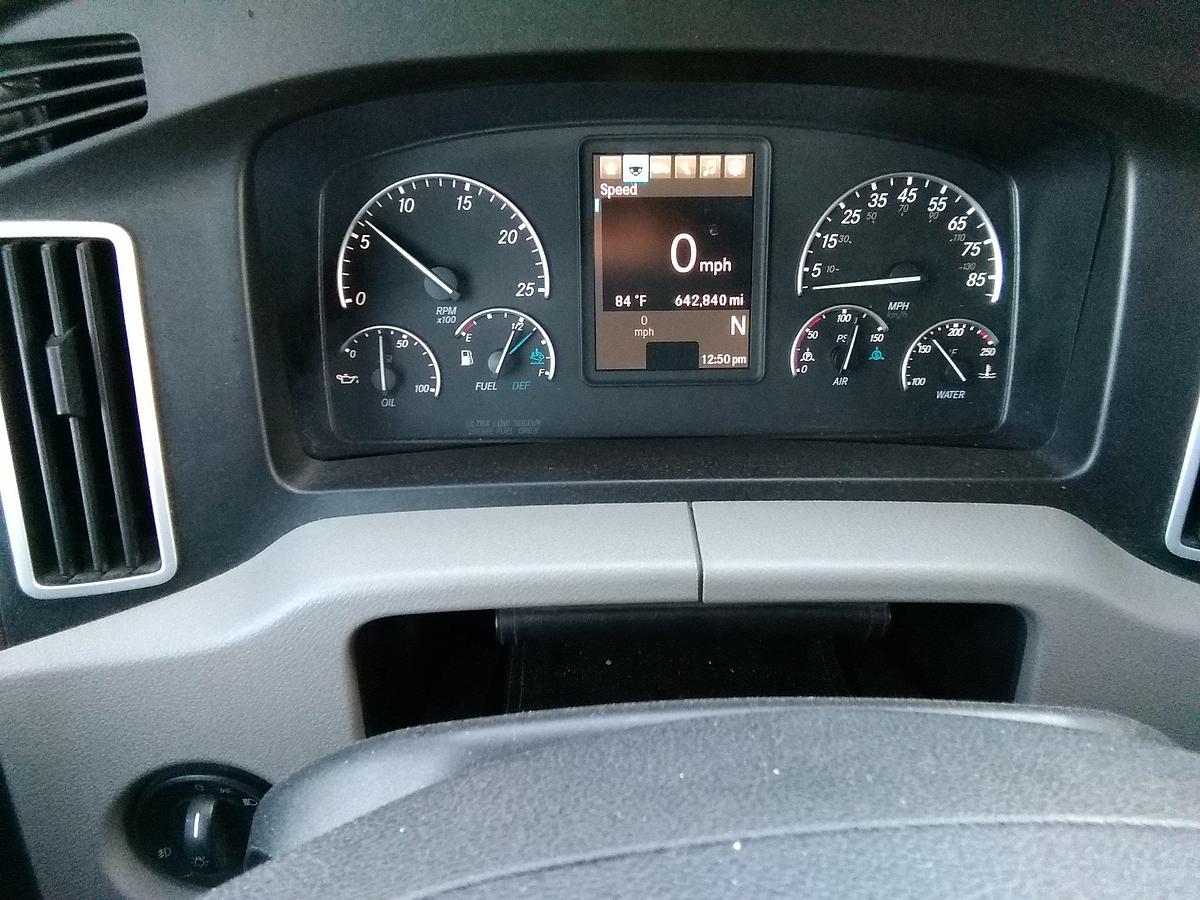 Used 2019 Freightliner Cascadia 126