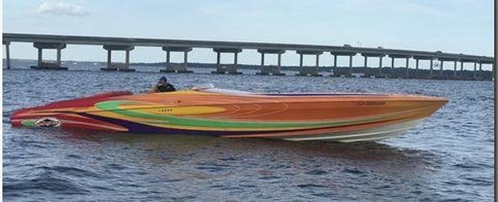 Used 2005 Outer limits Sport Yacht 115 mph.