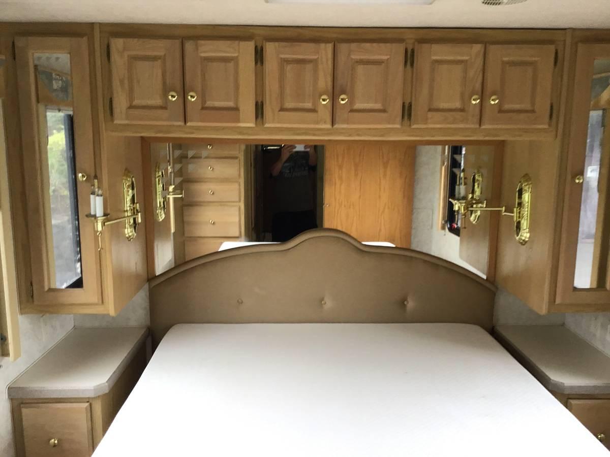 Used 1998 Monaco Diplomat