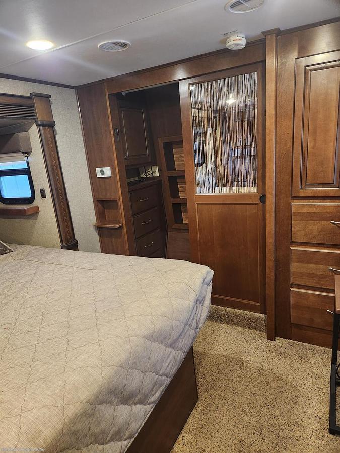 Used 2014 Heartland Landmark San Antonio