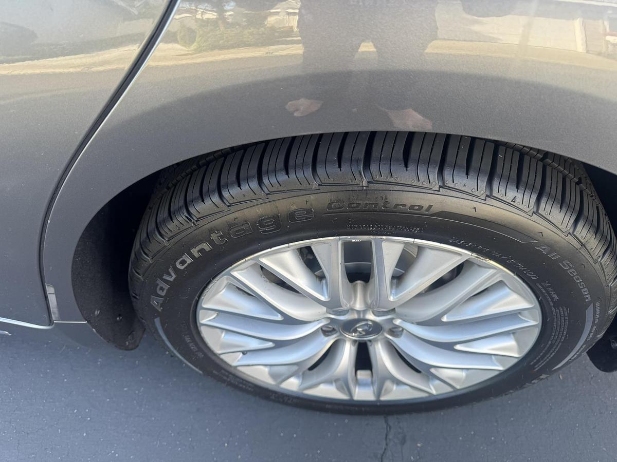 Used 2016 Infiniti Q70