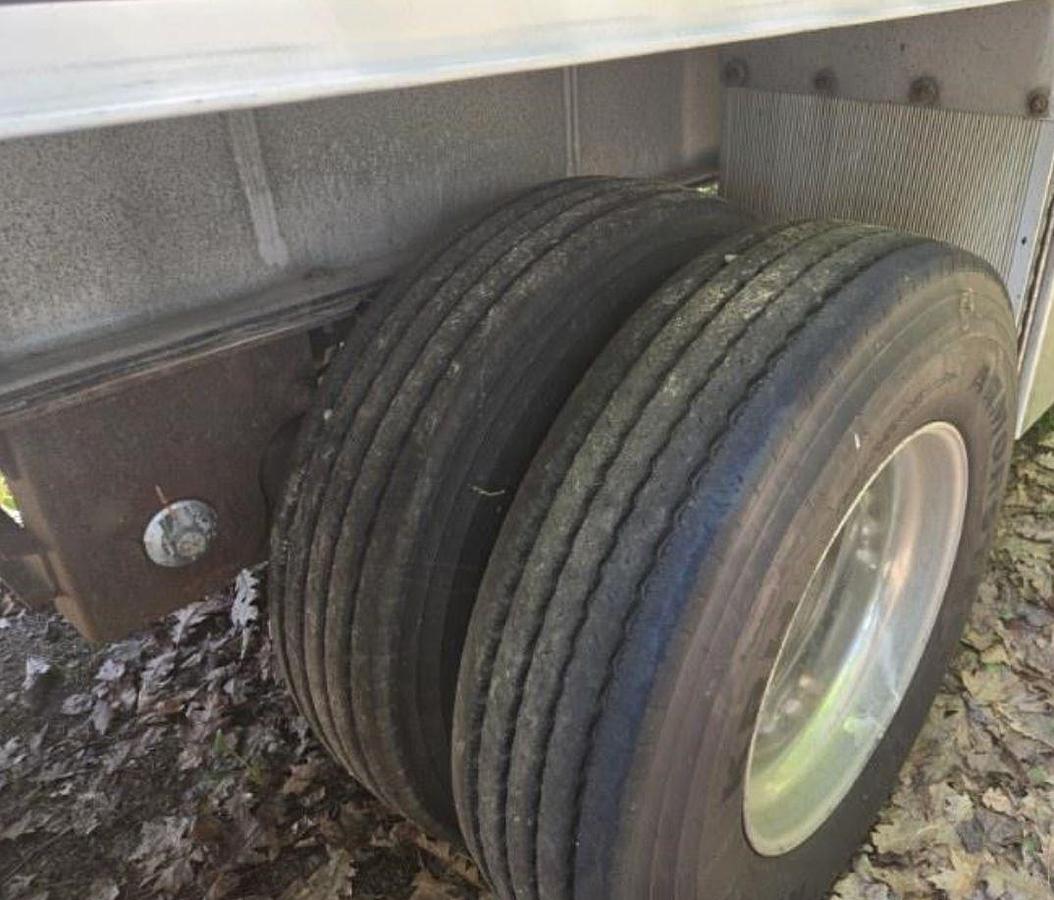 Used 2006 East 48' Aluminum Flatbed Trailer