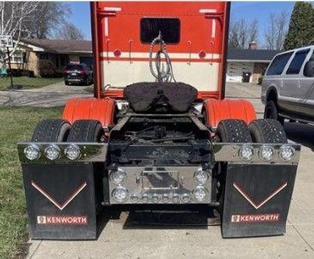 Used 2009 KENWORTH W900