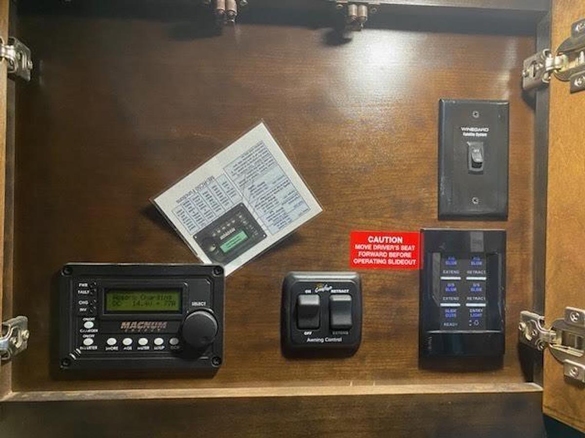 Used 2016 Tiffin Motorhomes Phaeton 40QBH Class A Motorhome