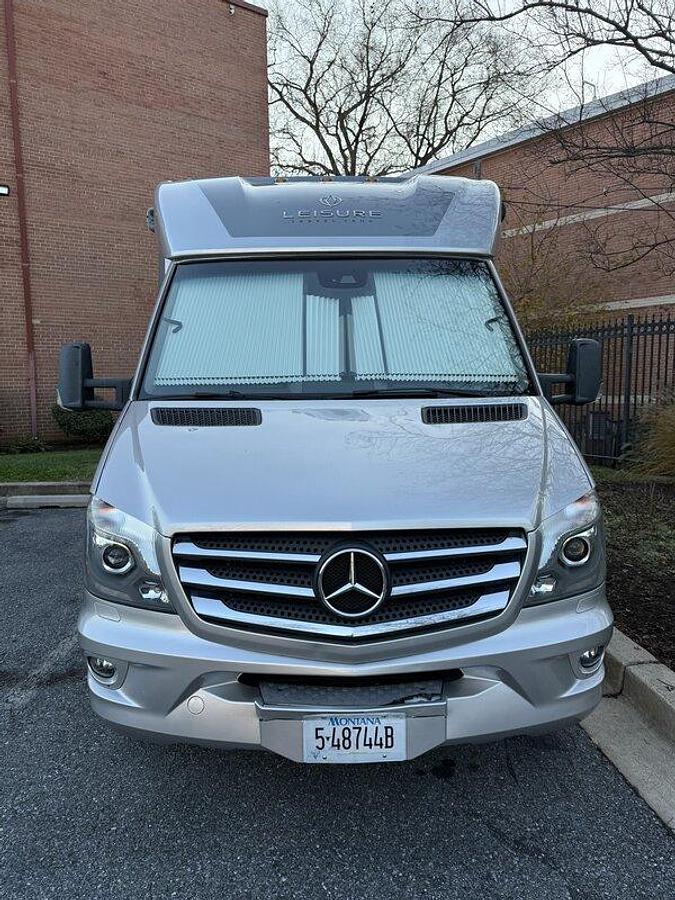 Used 2019 Leisure Travel Vans Unity U24mb