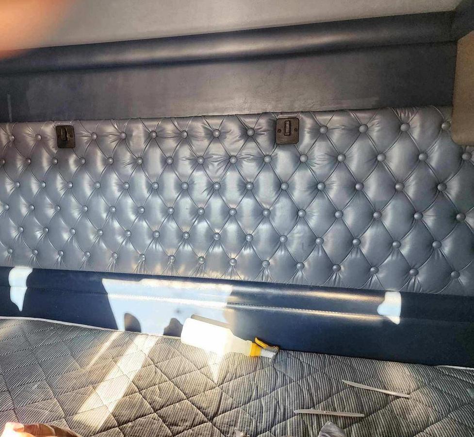 Used 2010 Kenworth T800