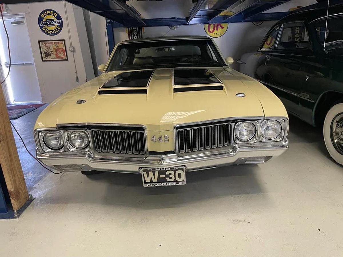Used 1970 Oldsmobile Cutlass 442 Tribute