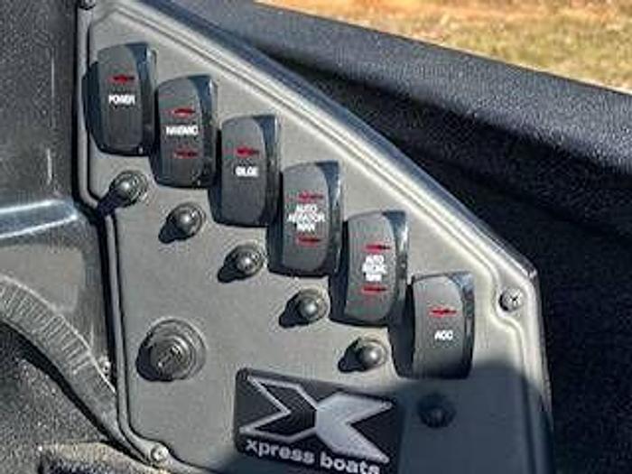 Used 2022 Xpress H17